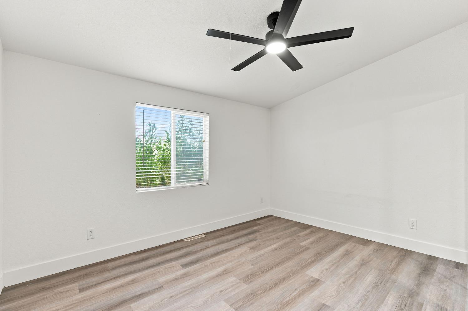 40869 Road 425a