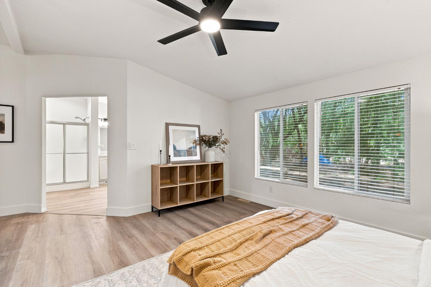 40869 Road 425a