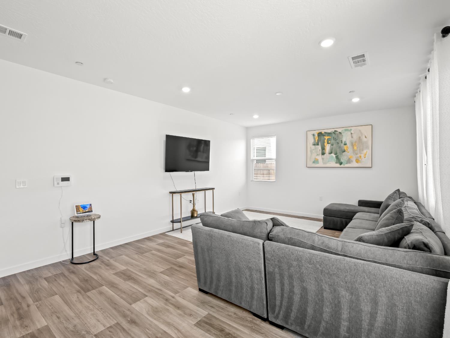 4225 Hampton Way