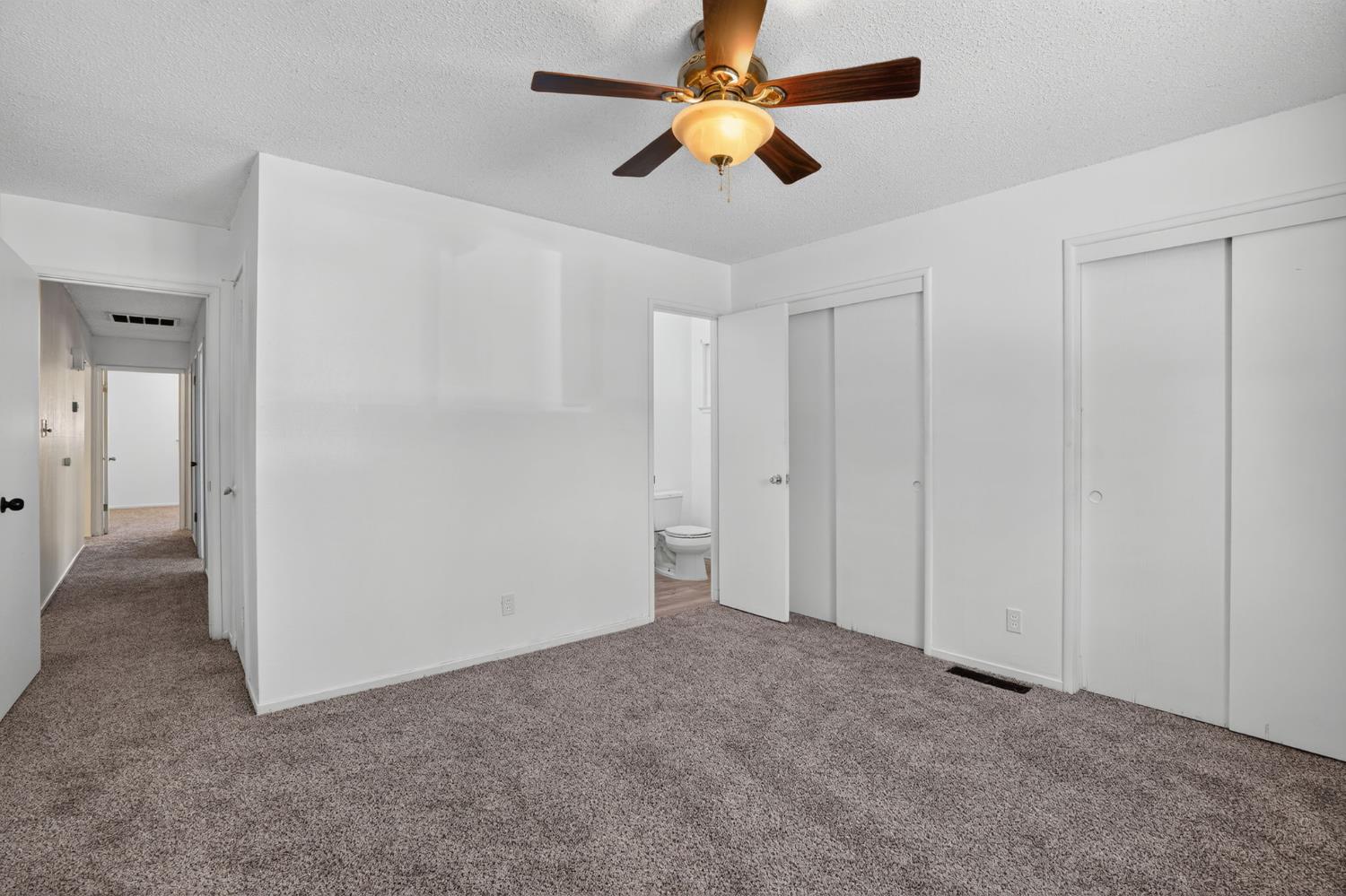 4824 E Santa Ana Ave