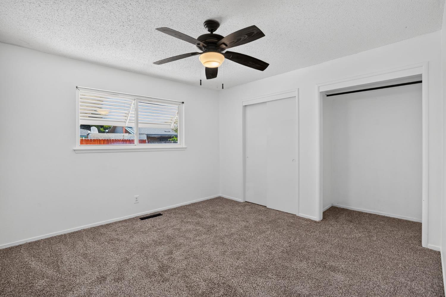 4824 E Santa Ana Ave