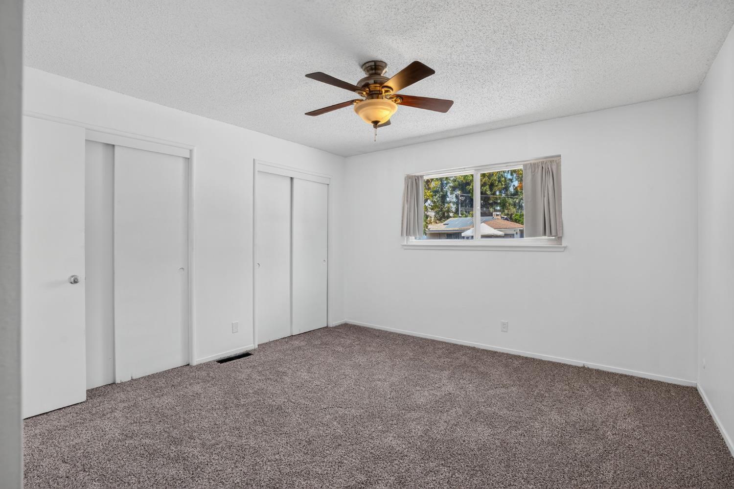 4824 E Santa Ana Ave