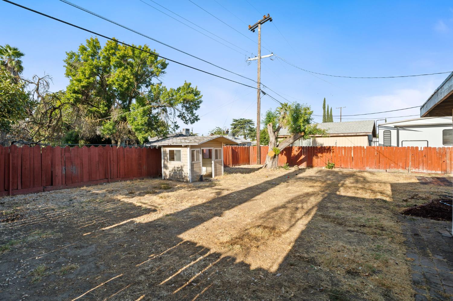4012 E Clinton Avenue