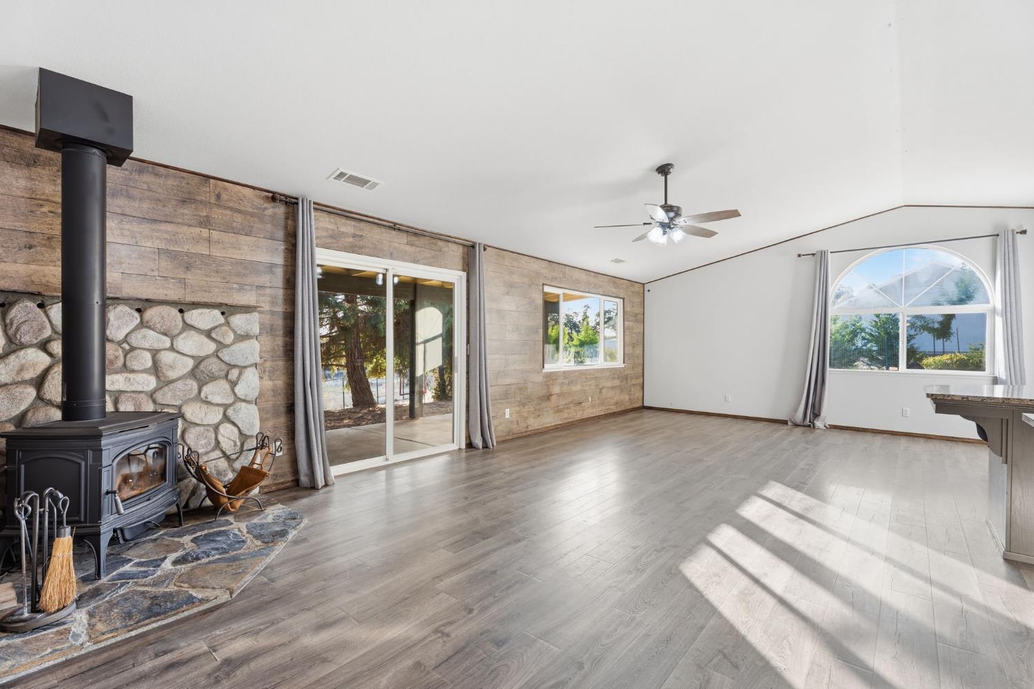 31798 Quartz Mountain Rd