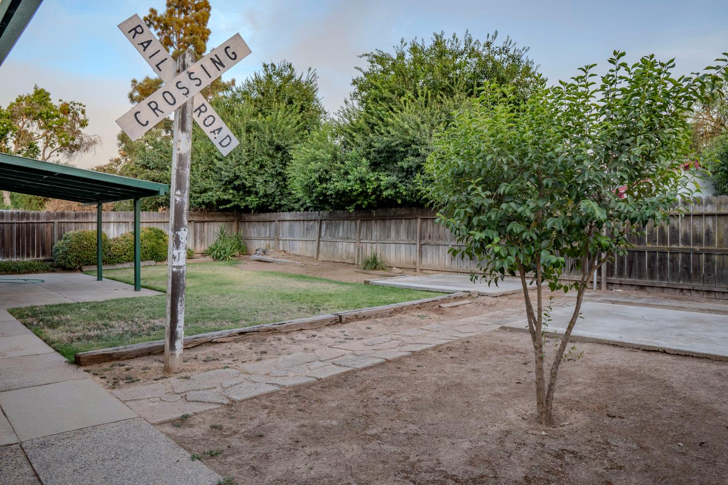 3513 W Mesa Avenue