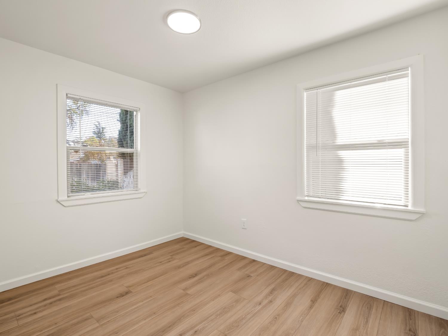 2044 E Sierra Madre Avenue