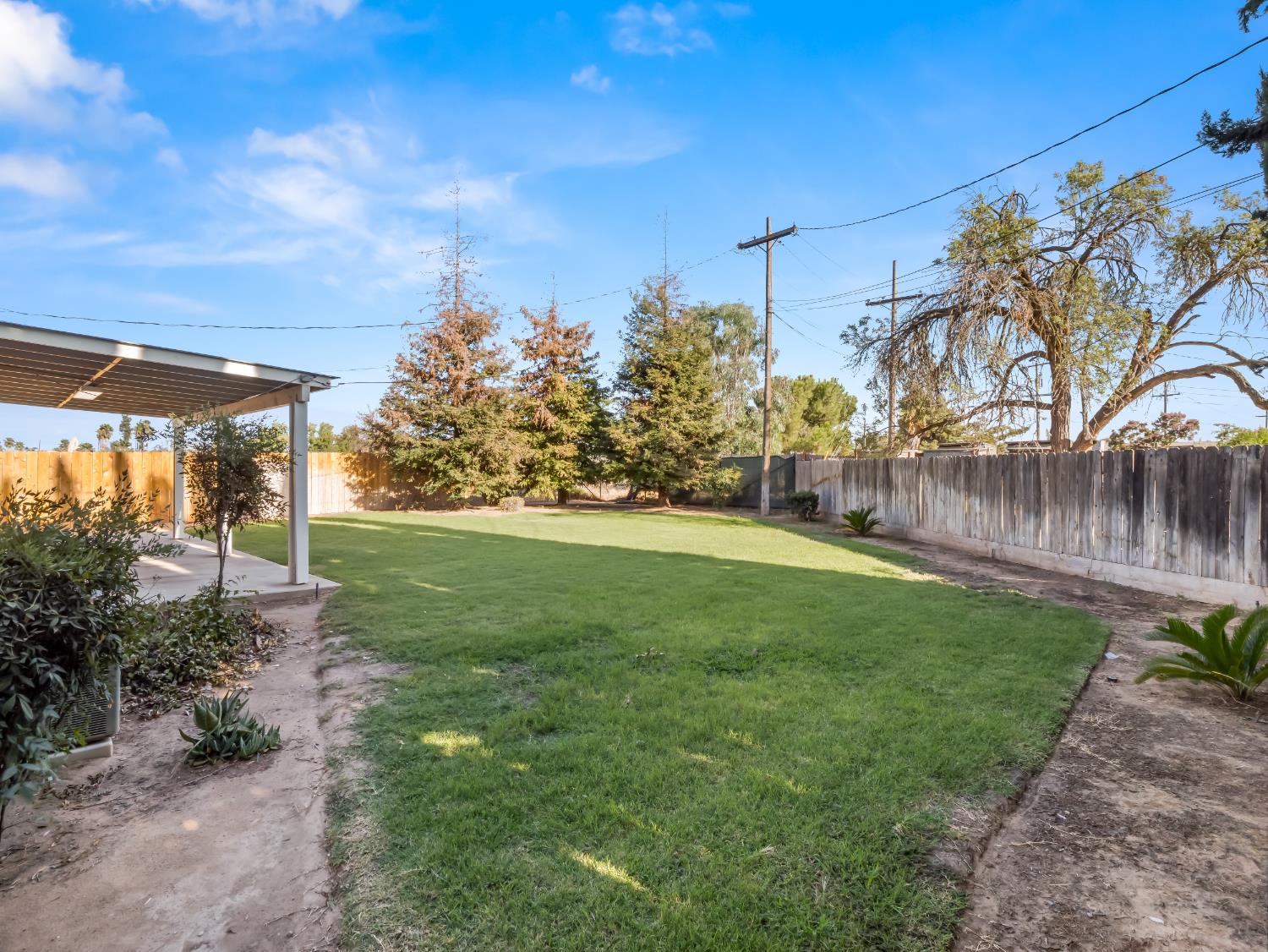 2044 E Sierra Madre Avenue