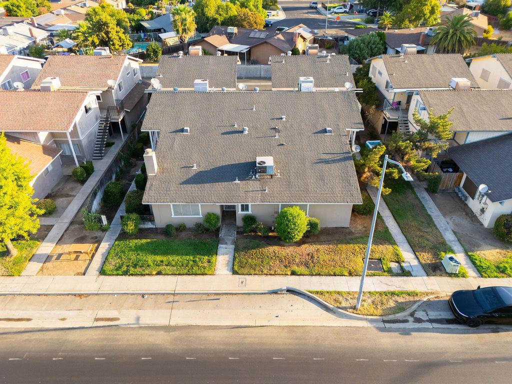 571 W Ashlan Avenue