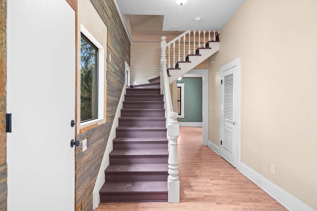 209 N Diana Street