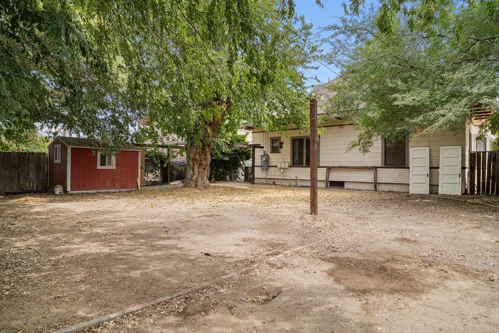 209 N Diana Street
