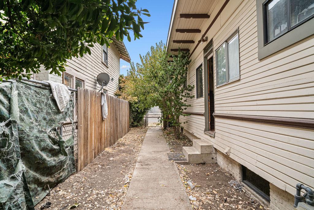 209 N Diana Street