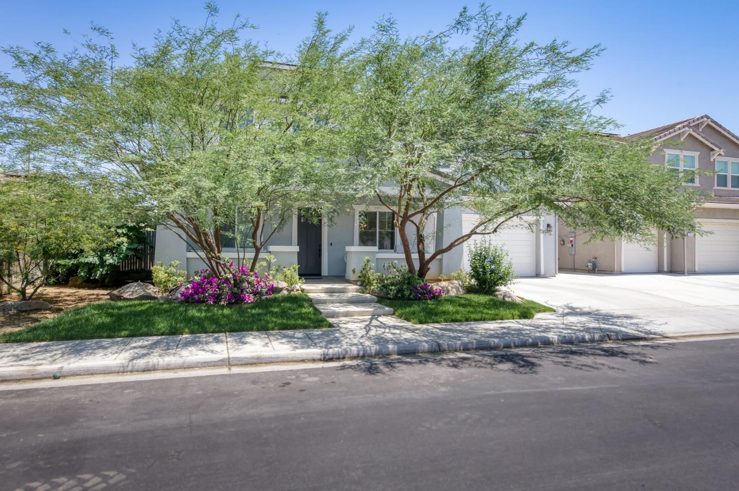 2288 N Bliss Avenue