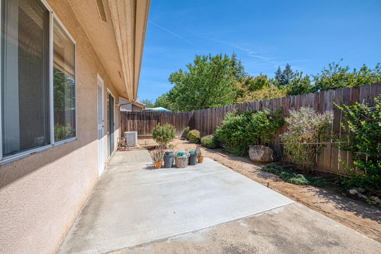 6706 N Chestnut Avenue # 103