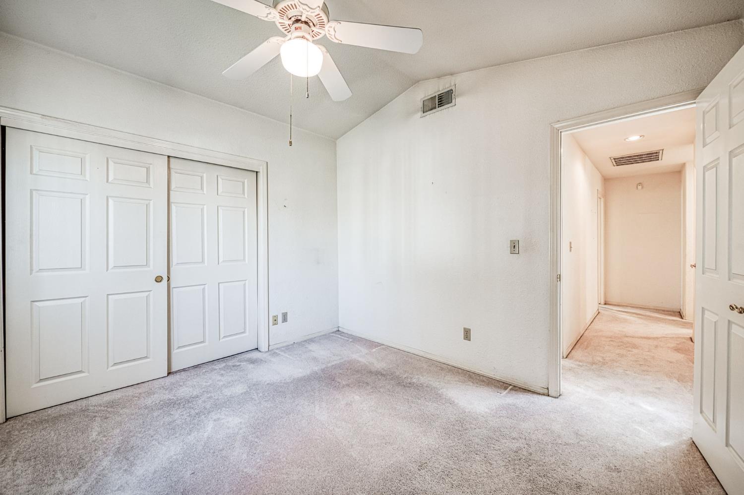 6706 N Chestnut Avenue # 103