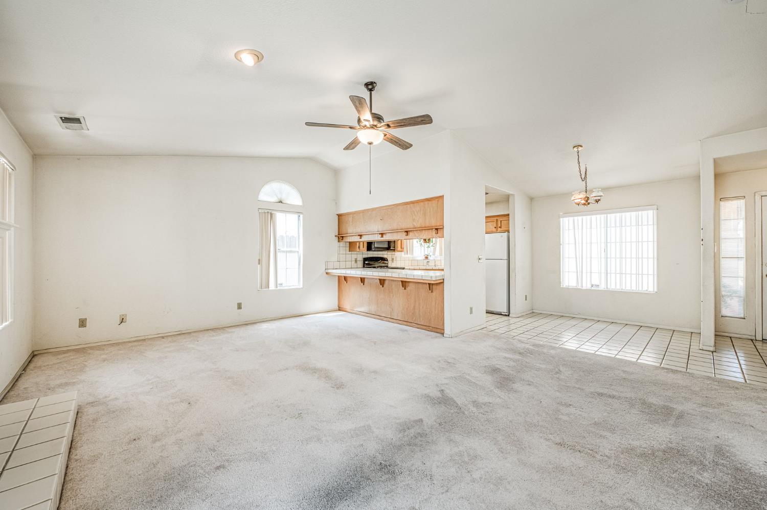 6706 N Chestnut Avenue # 103