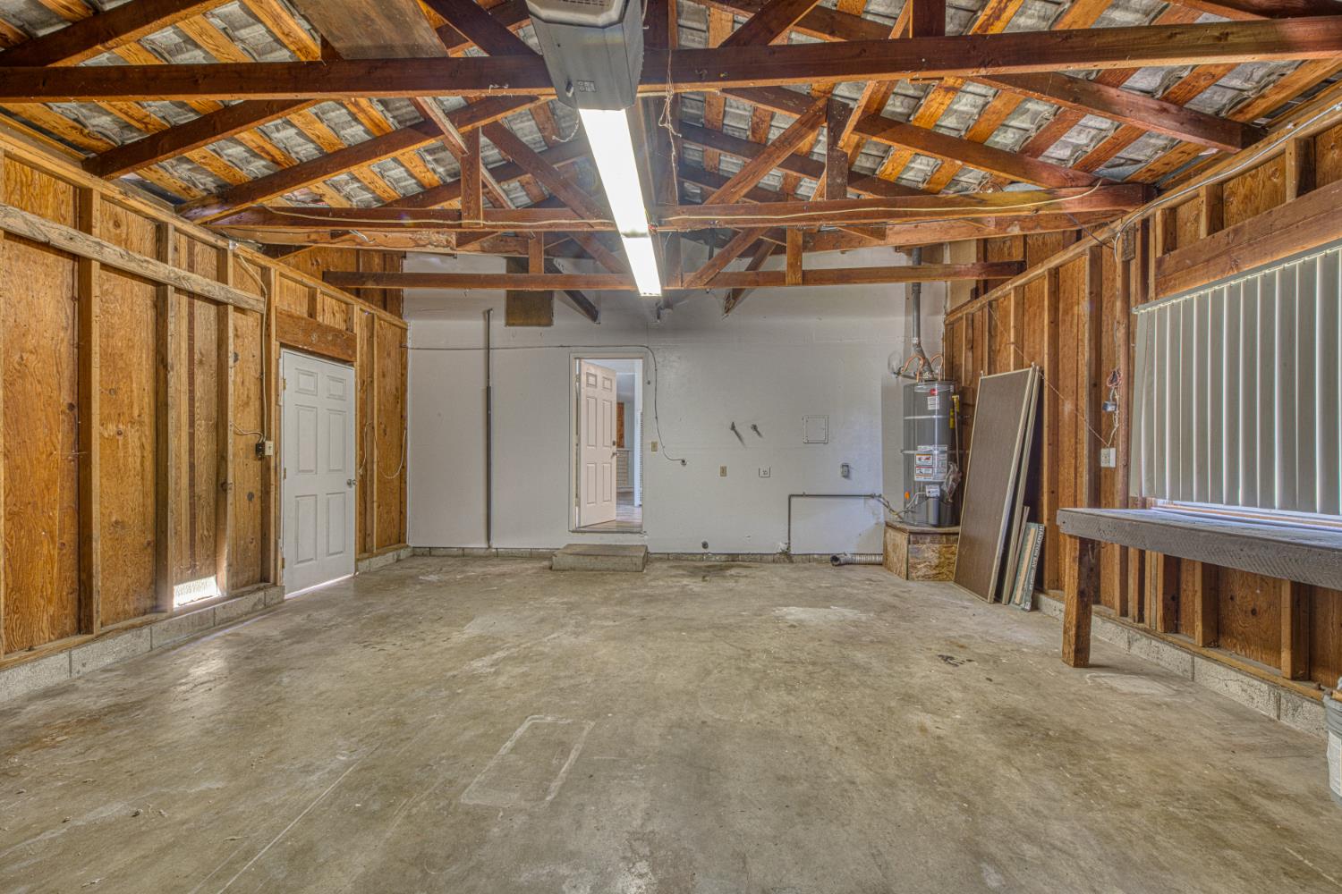 290 Carnoble Dr