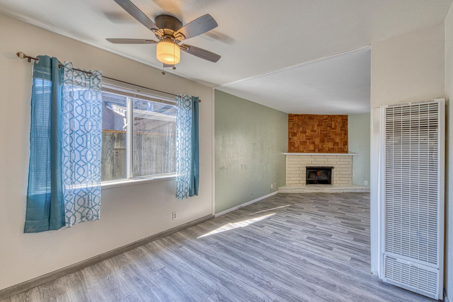 290 Carnoble Dr