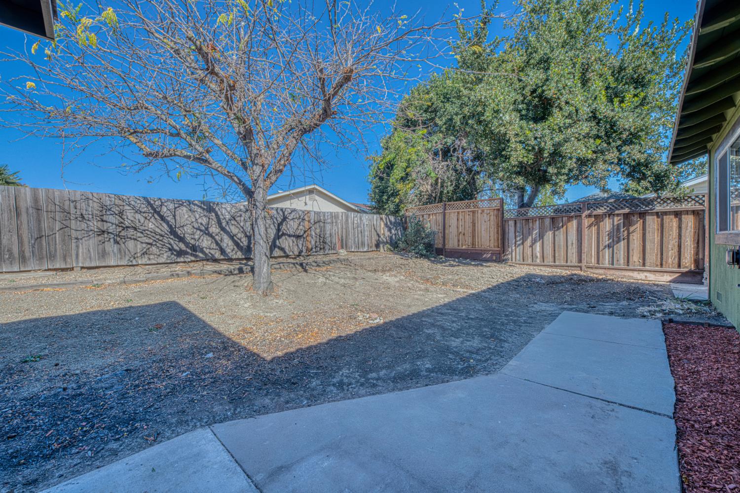 290 Carnoble Dr
