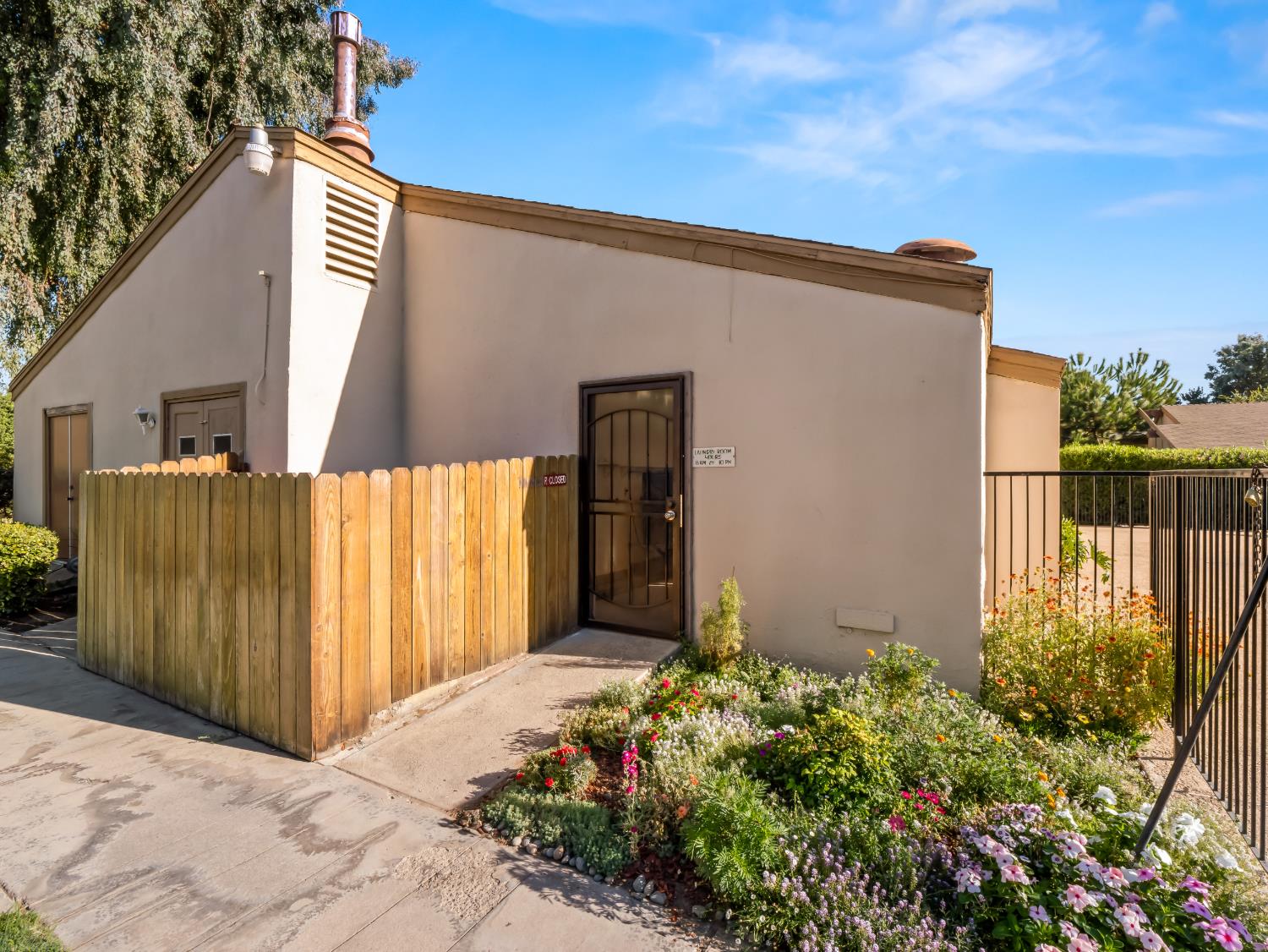 4654 N Chestnut Avenue # 135