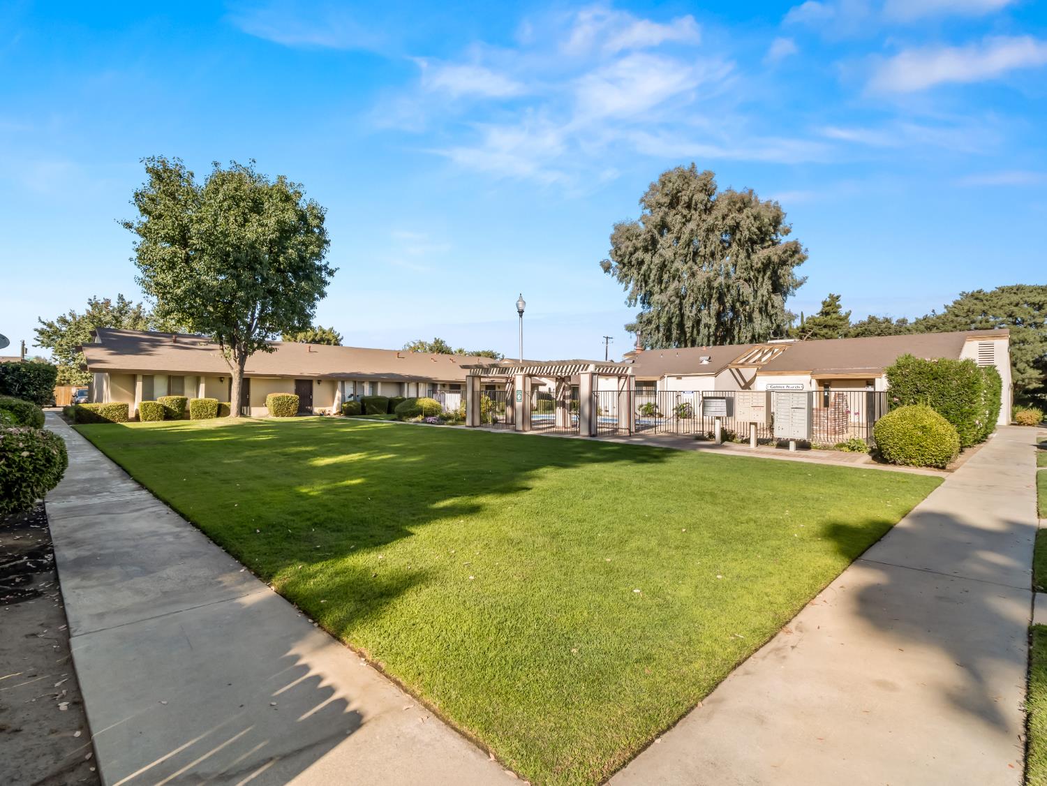 4654 N Chestnut Avenue # 135