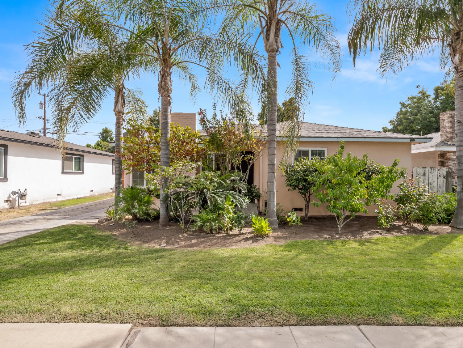 2014 E Simpson Avenue E