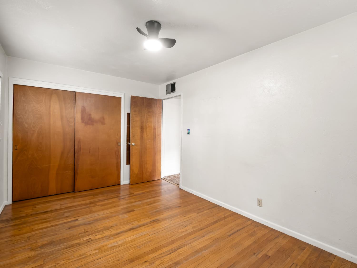 2014 E Simpson Avenue E