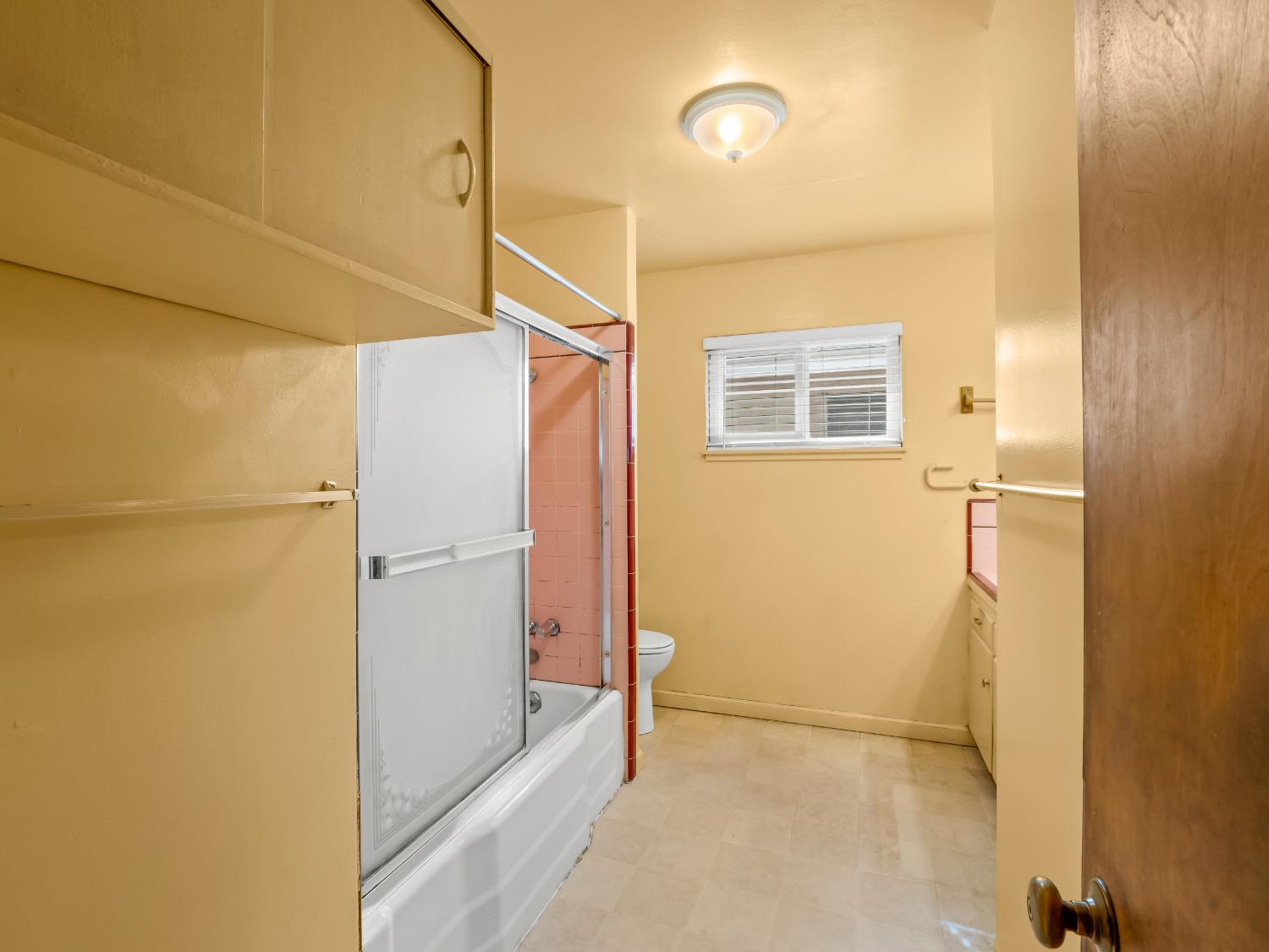 2014 E Simpson Avenue E