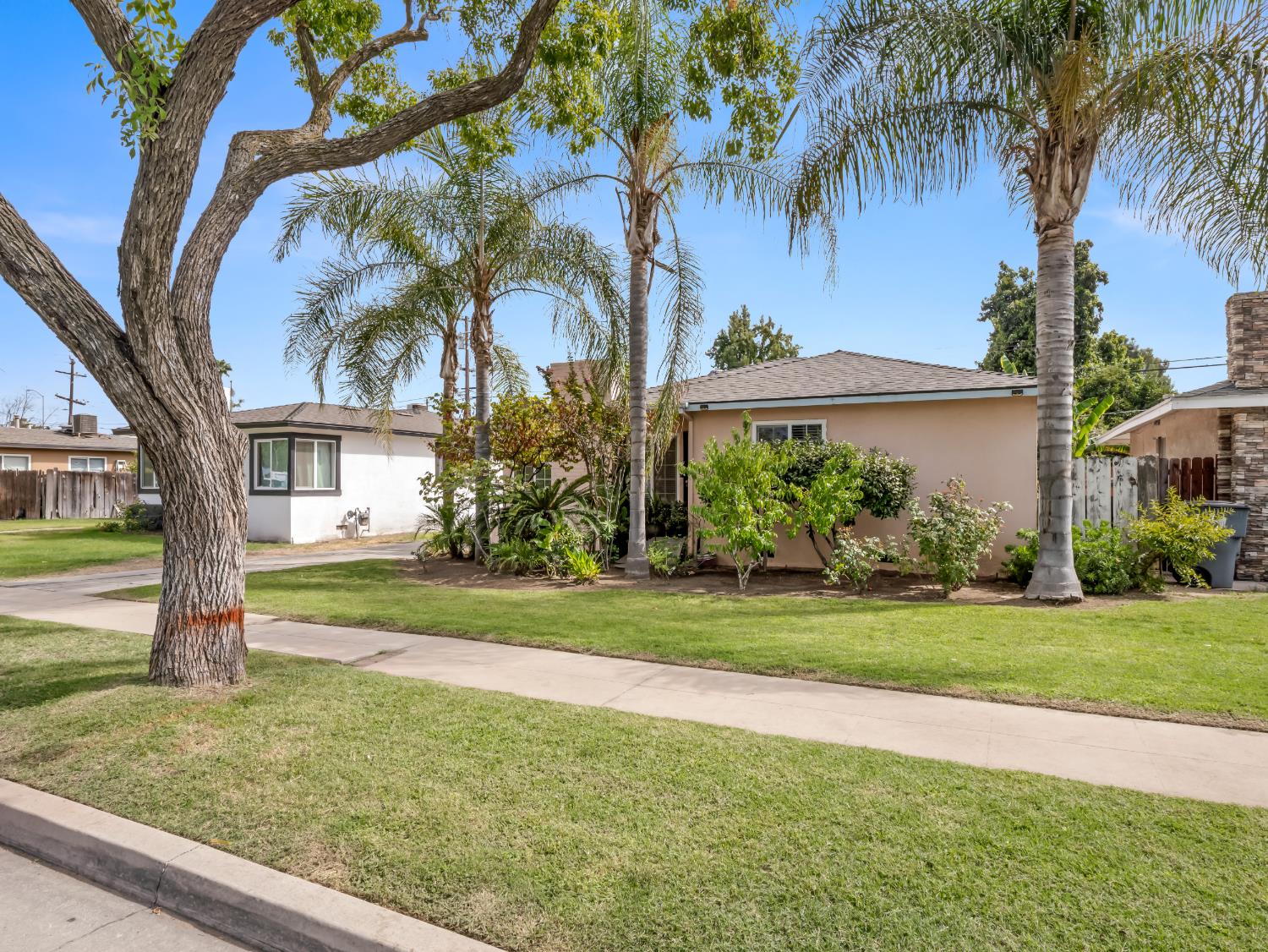 2014 E Simpson Avenue E