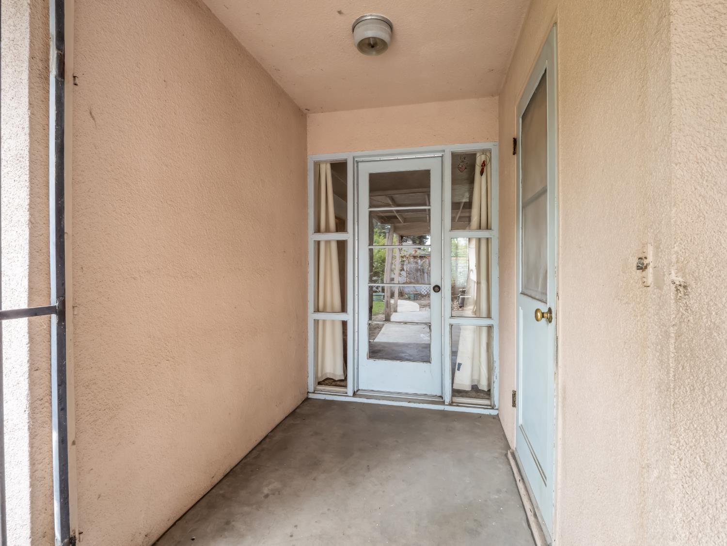 2014 E Simpson Avenue E