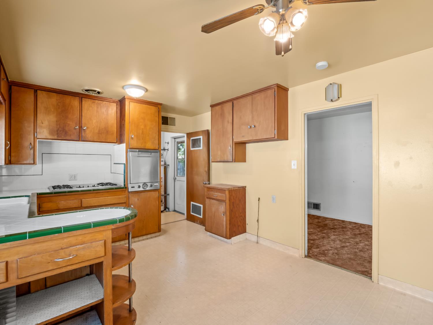 2014 E Simpson Avenue E