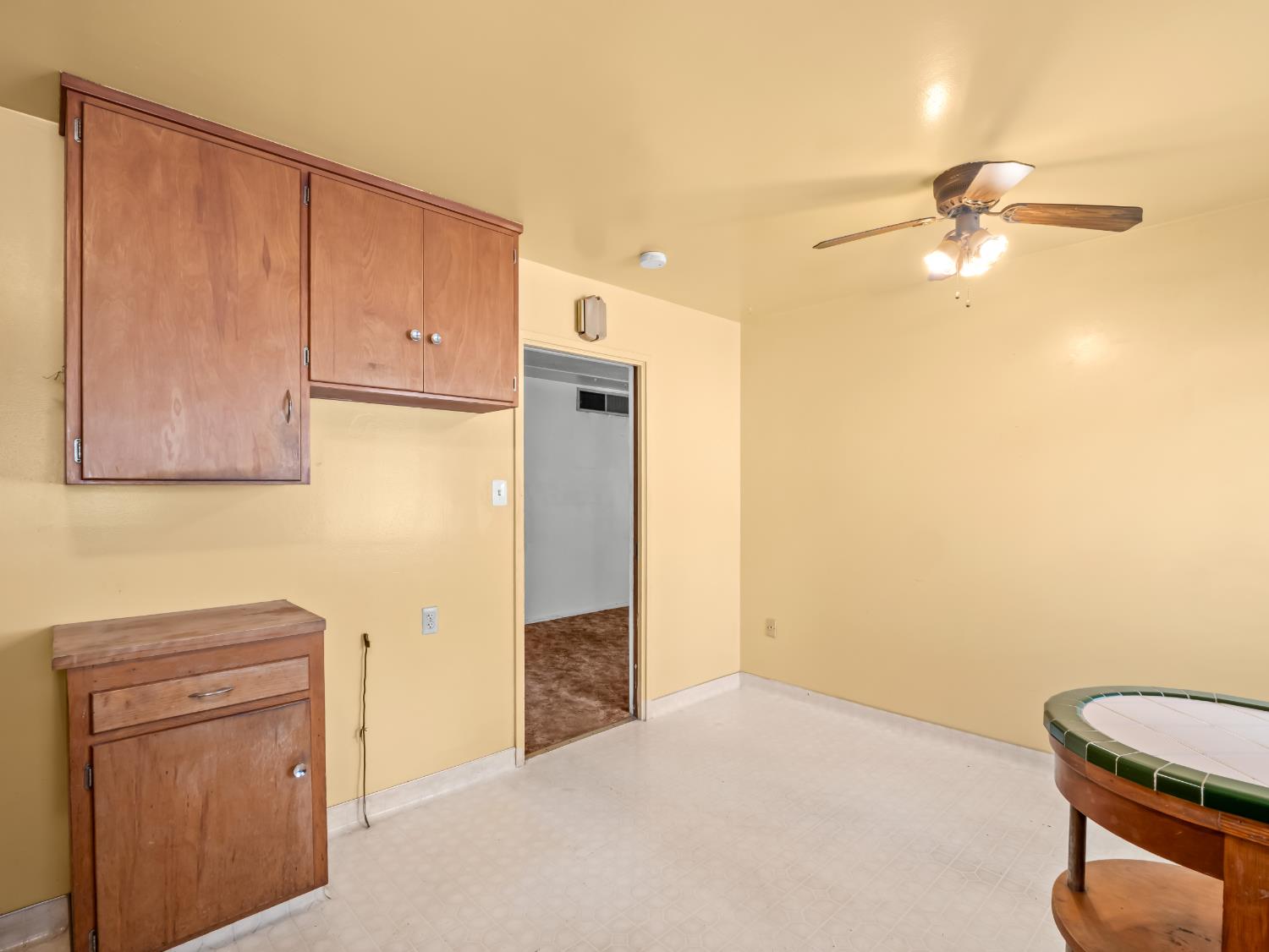 2014 E Simpson Avenue E