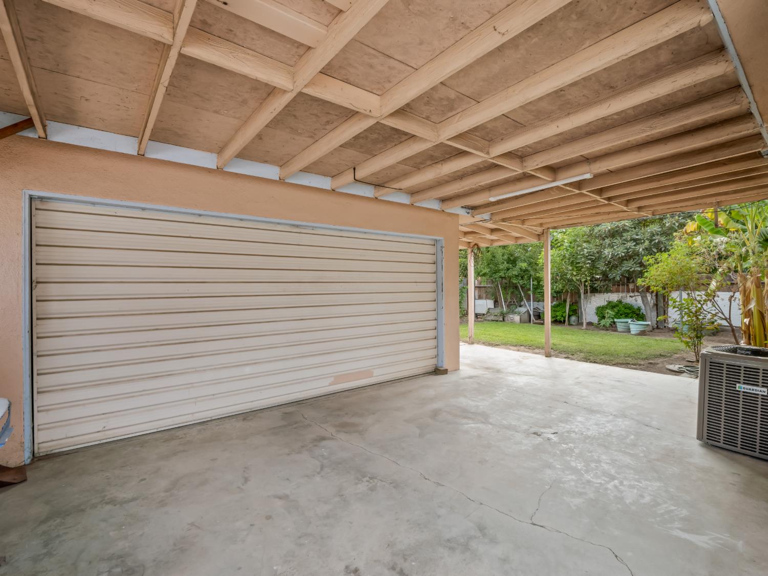 2014 E Simpson Avenue E