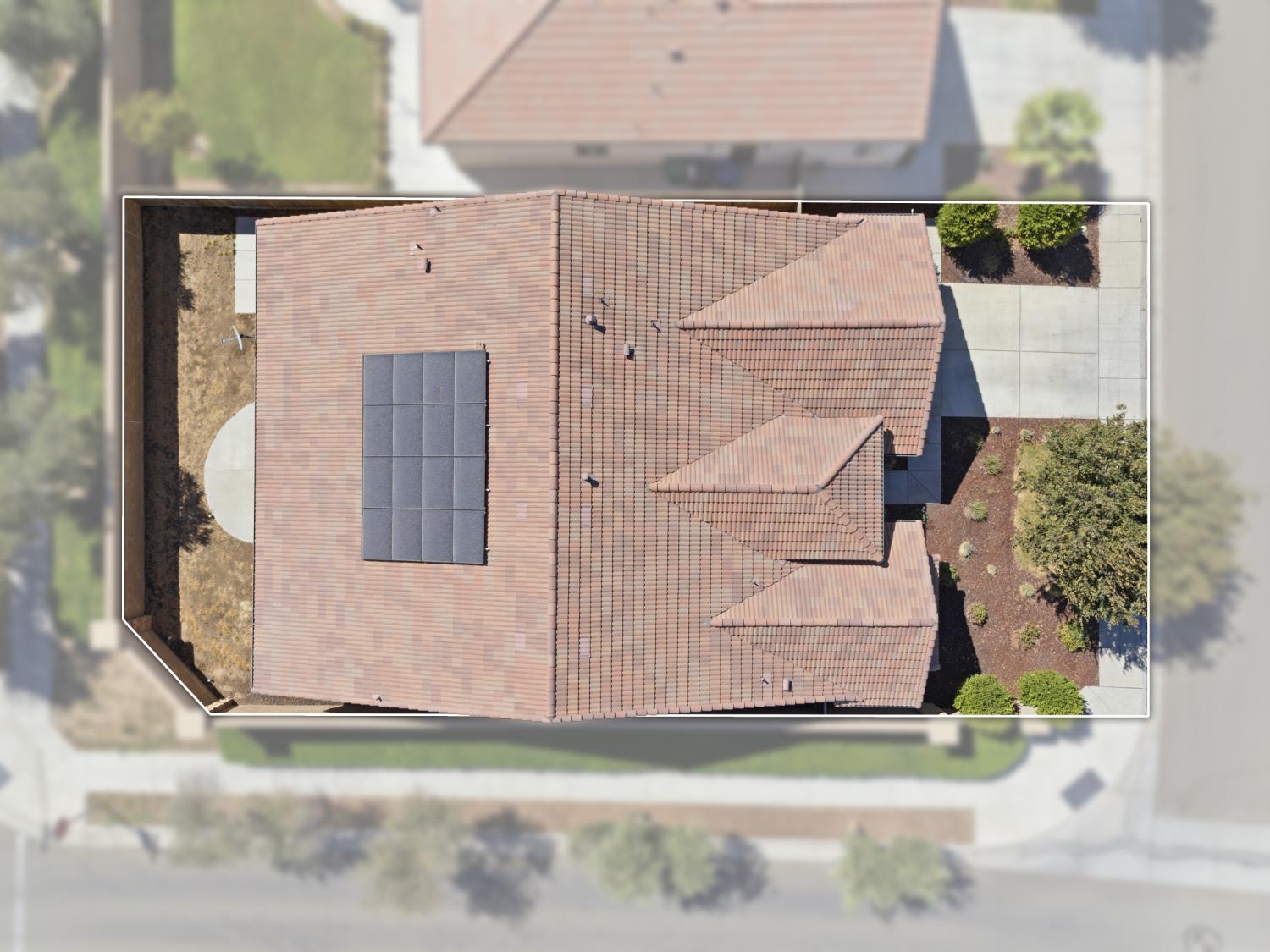 602 Pinnacle Drive W