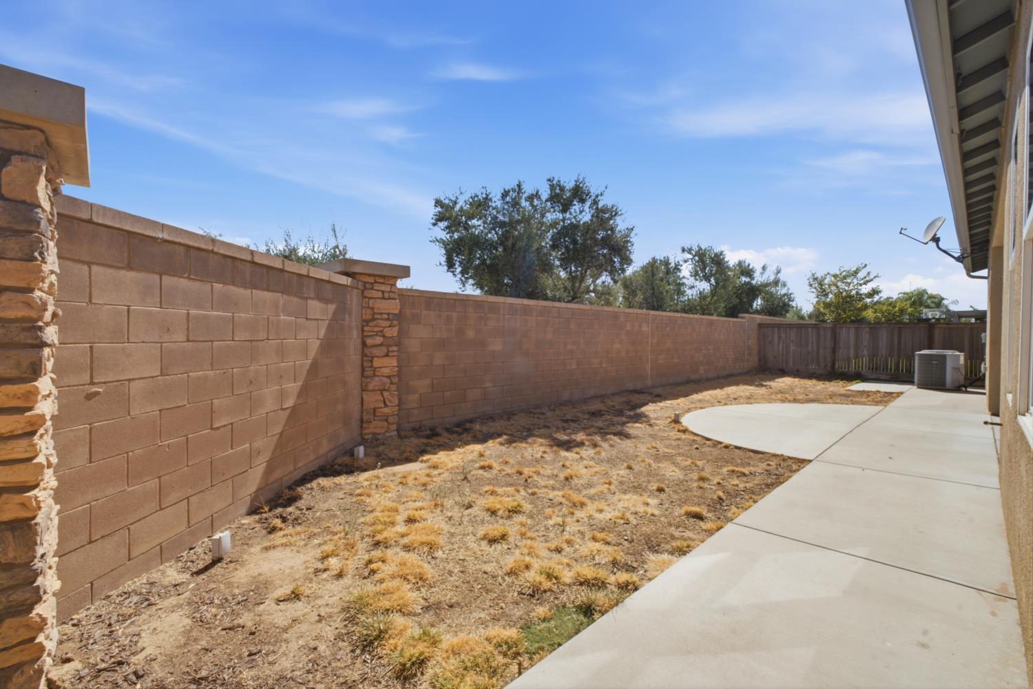 602 Pinnacle Drive W
