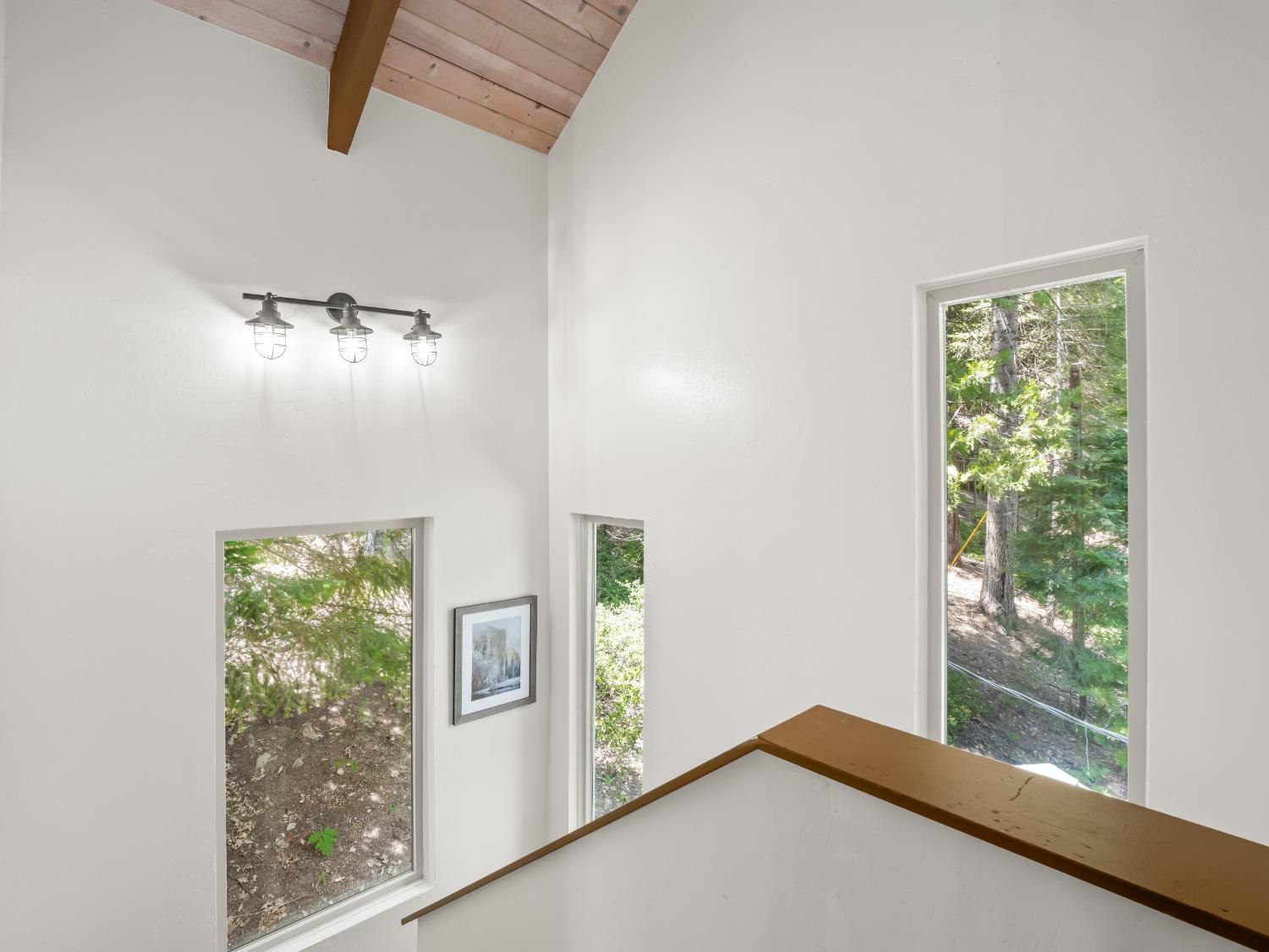 1153 Silver Tip Lane