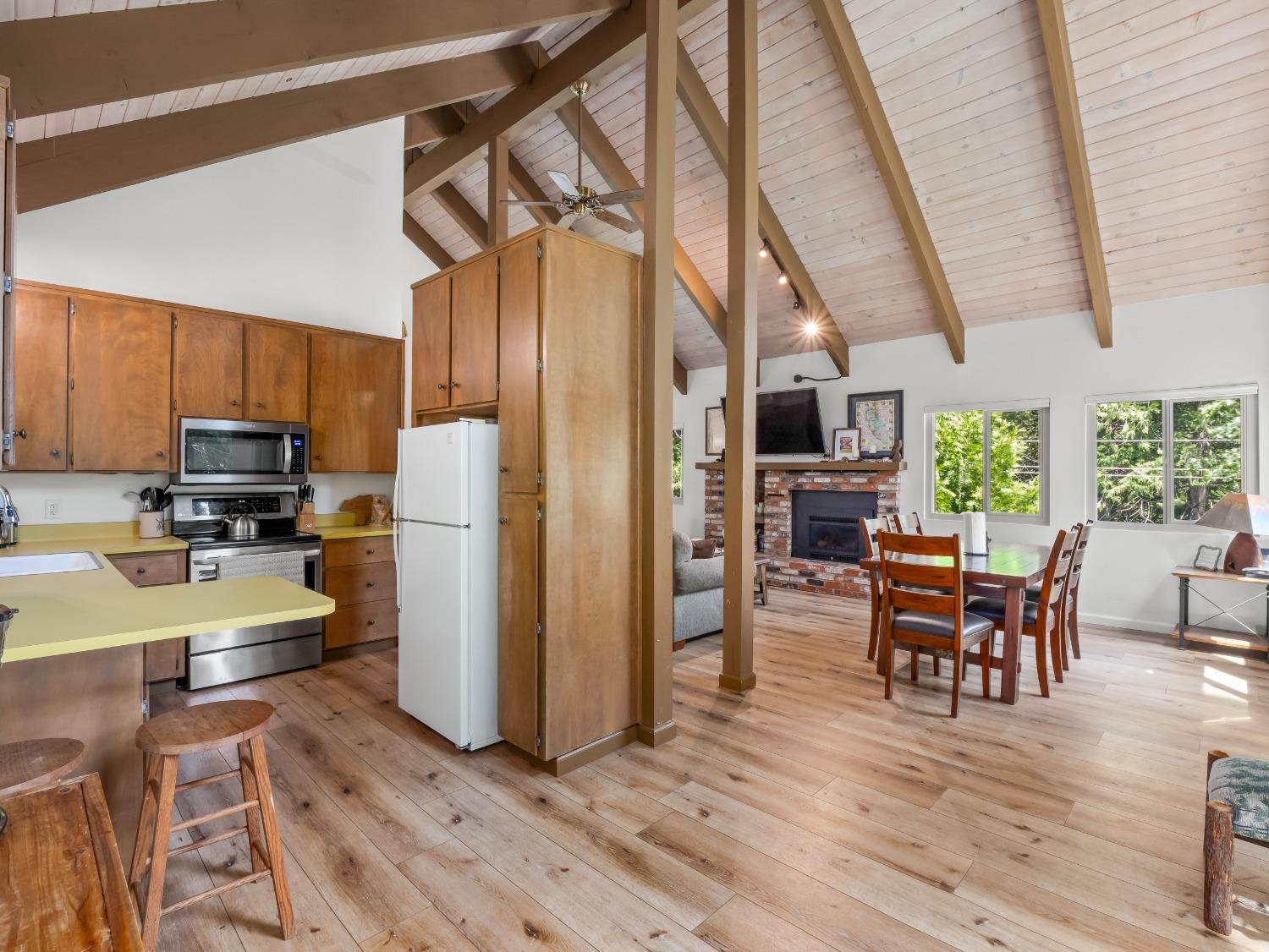 1153 Silver Tip Lane
