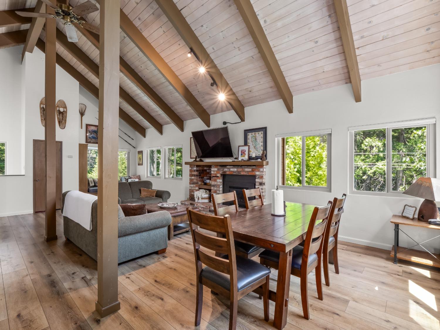 1153 Silver Tip Lane