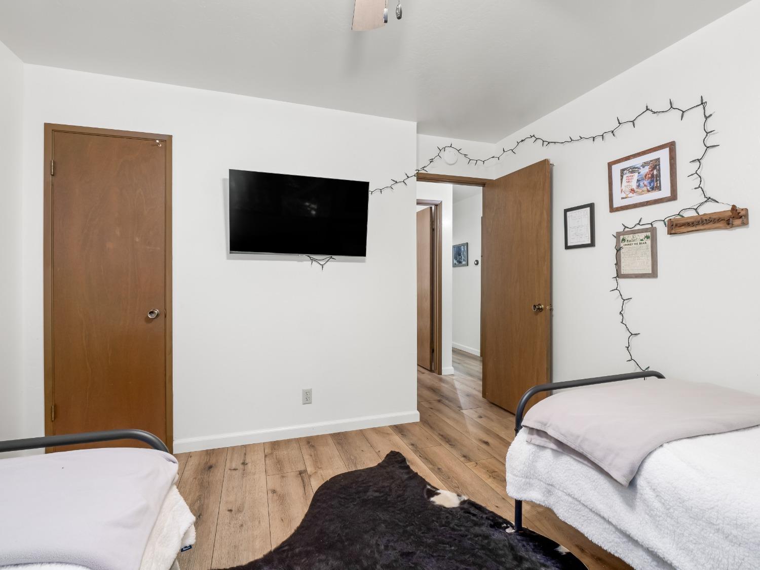 1153 Silver Tip Lane