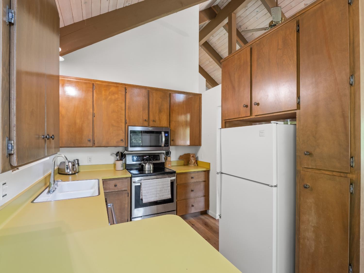 1153 Silver Tip Lane