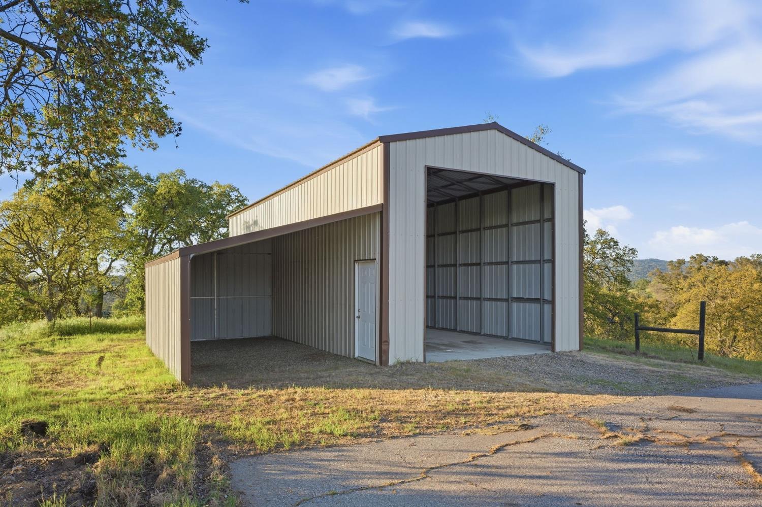 26882 Road 400