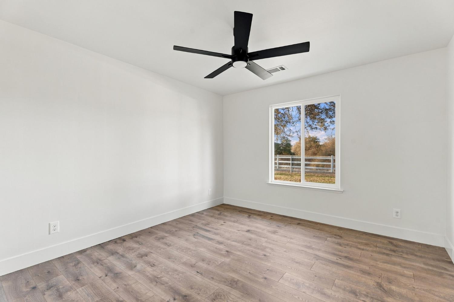 26882 Road 400