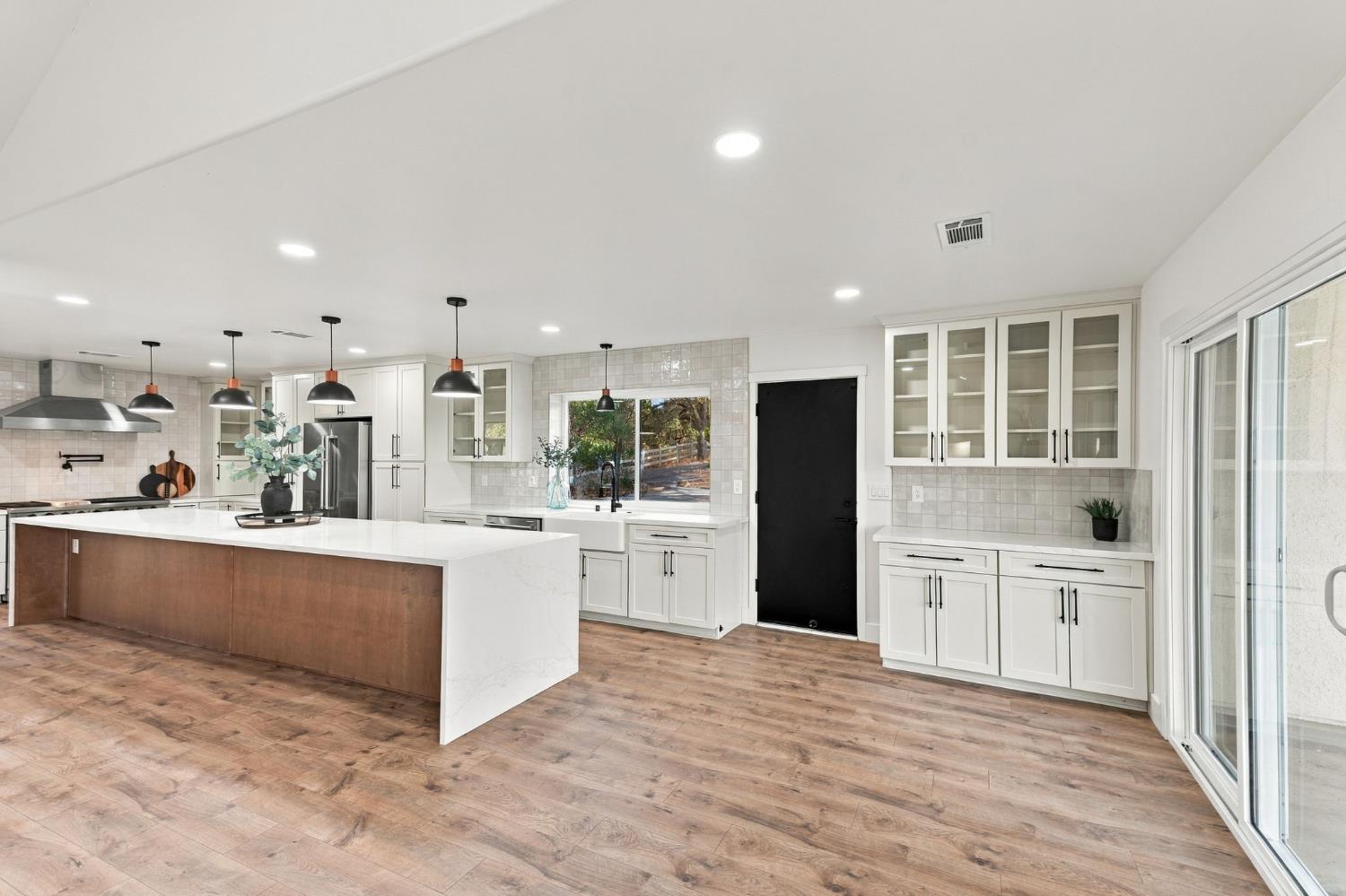 26882 Road 400