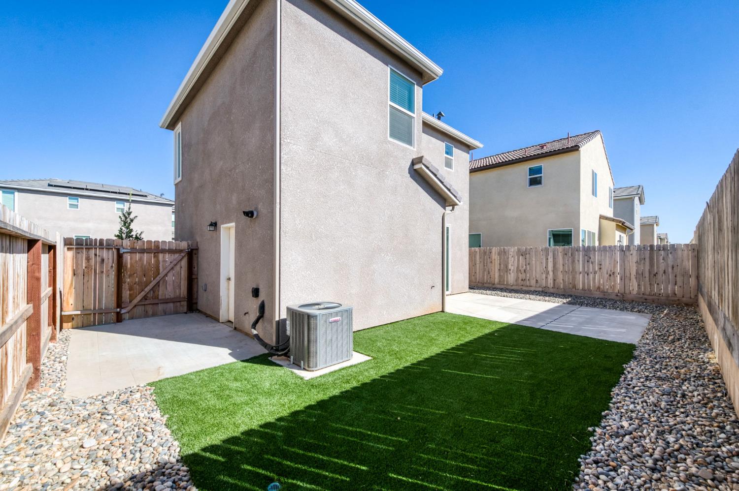164 Arbor Drive S