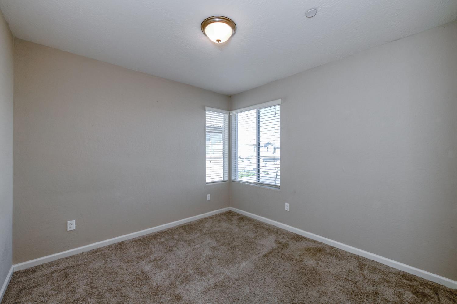 164 Arbor Drive S