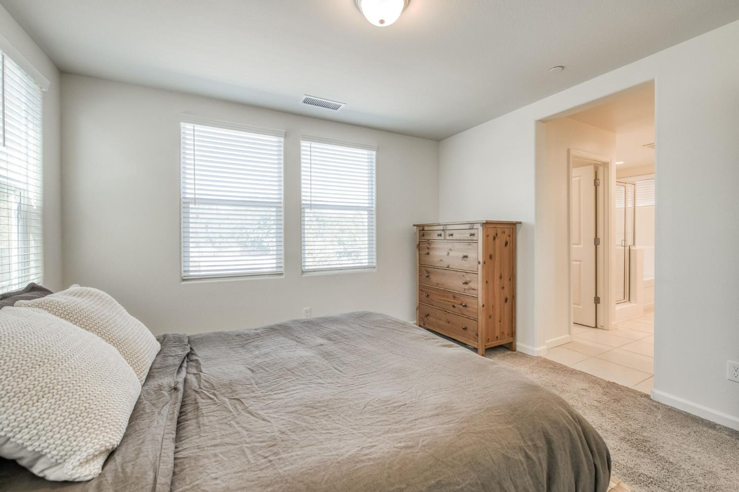 5438 W Santa Barbara Drive