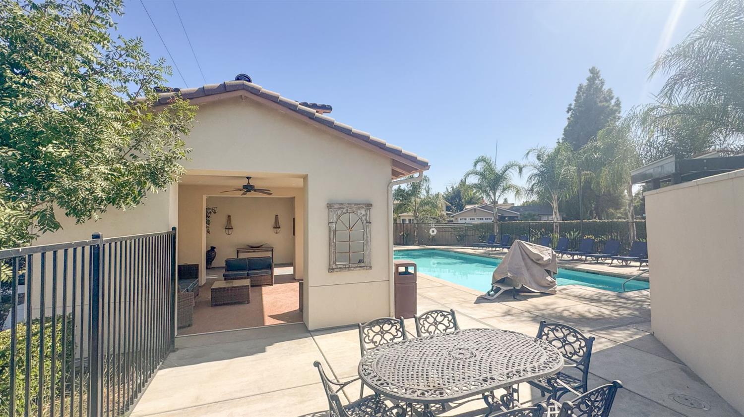 5438 W Santa Barbara Drive