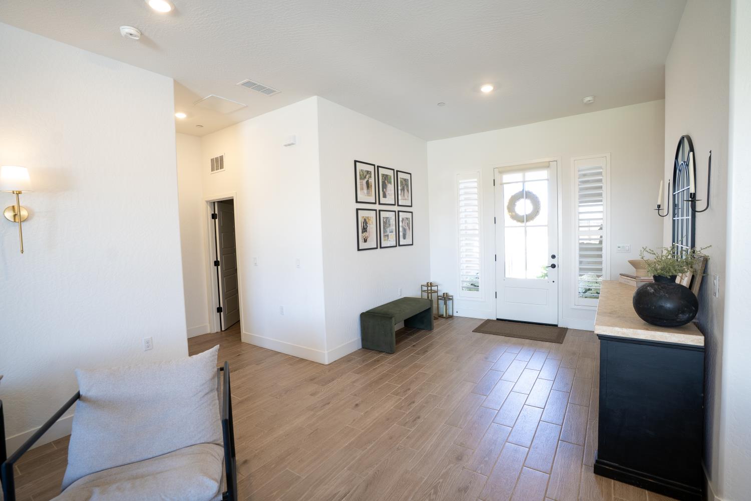 812 Traverse Drive S
