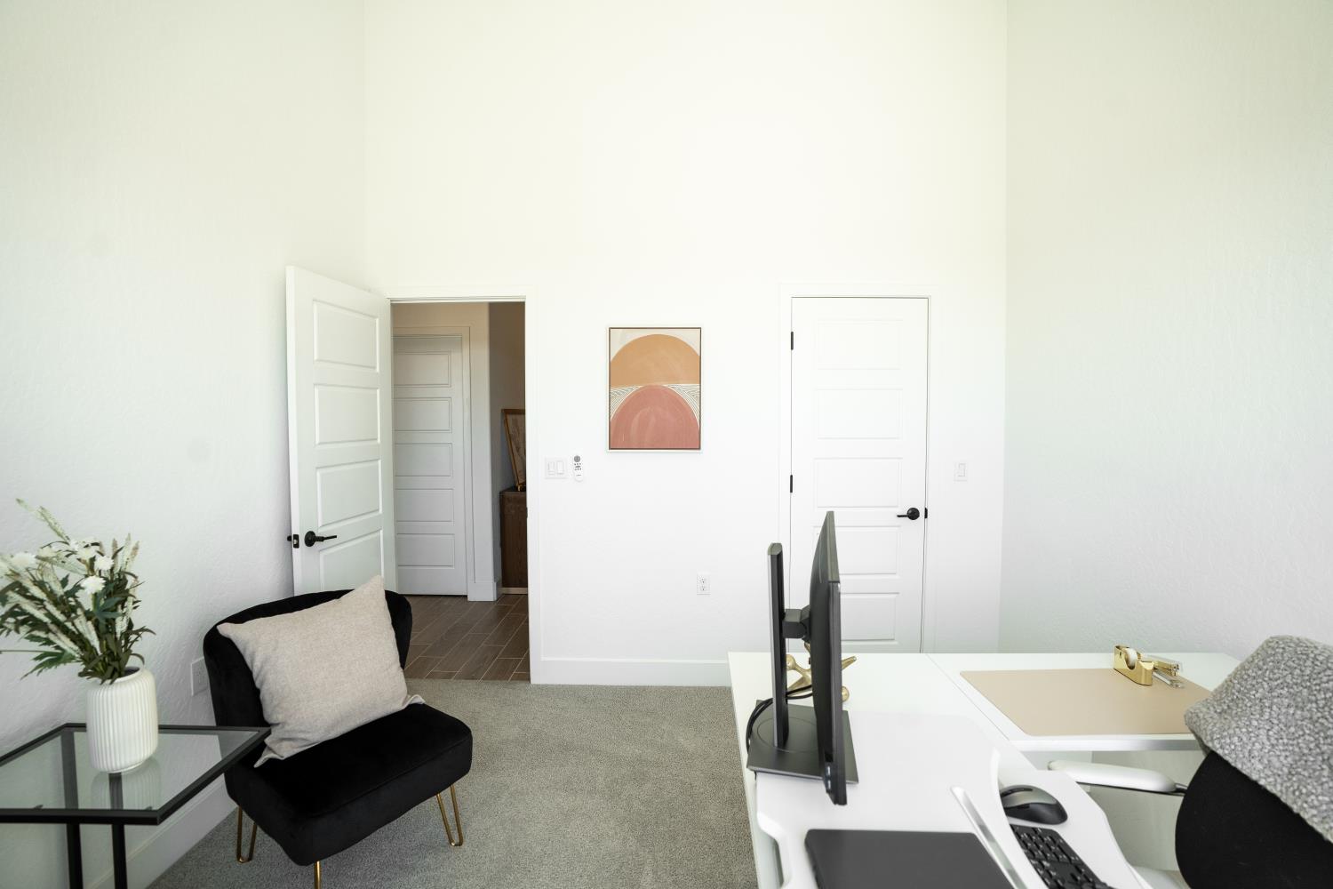 812 Traverse Drive S