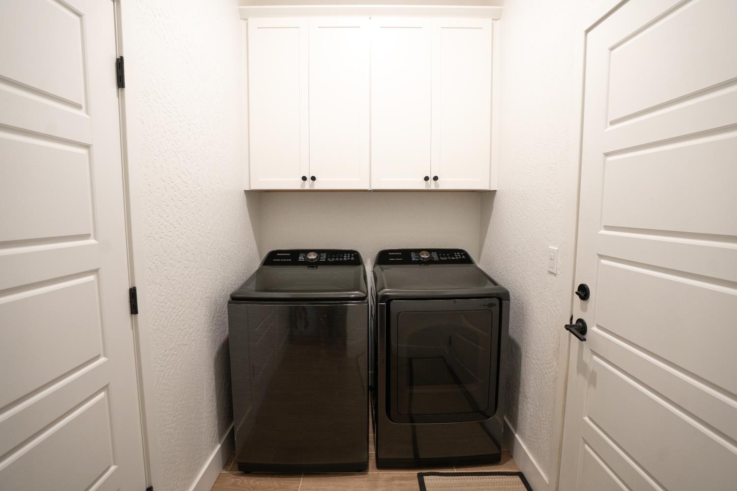 812 Traverse Drive S