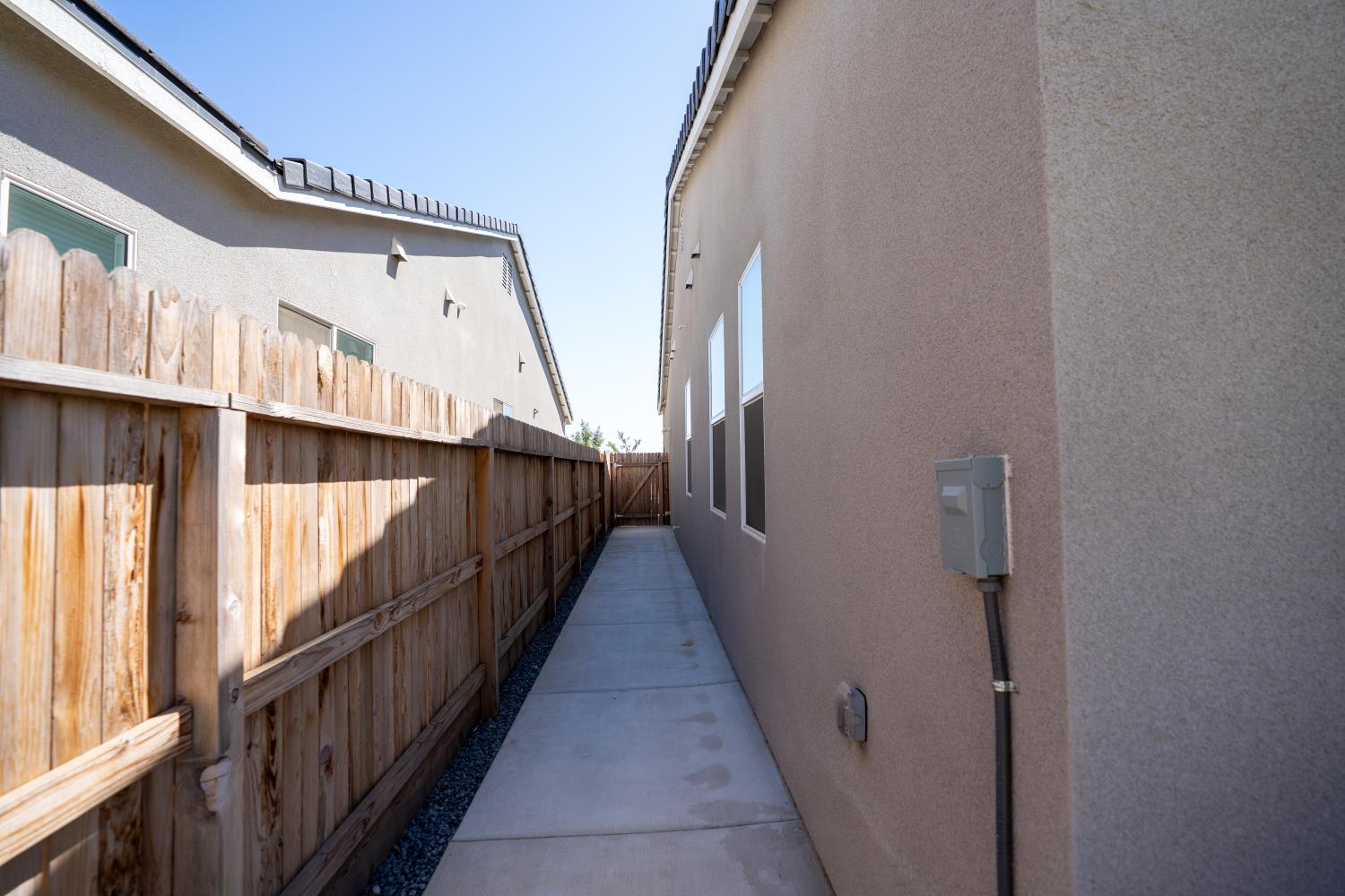 812 Traverse Drive S